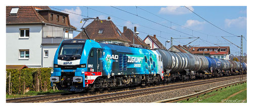 STADLER Euro Dual-Lokomotive BR 159 der M.A.D Logistic